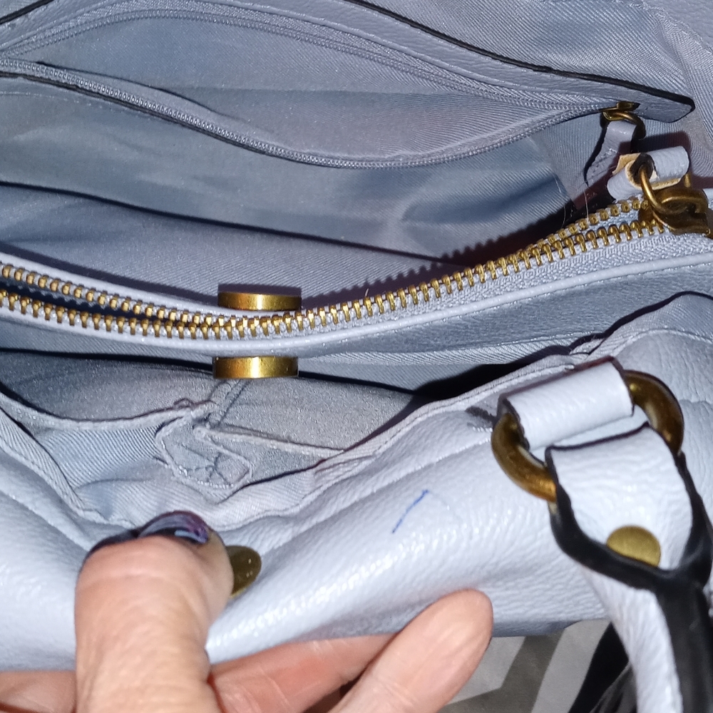 Handbag - Picture 2 of 3